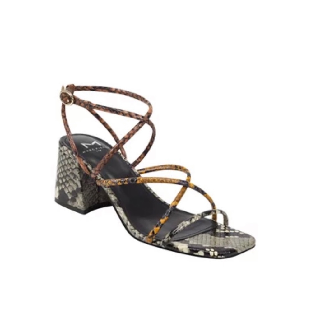 New in box LTD Jared Sandal